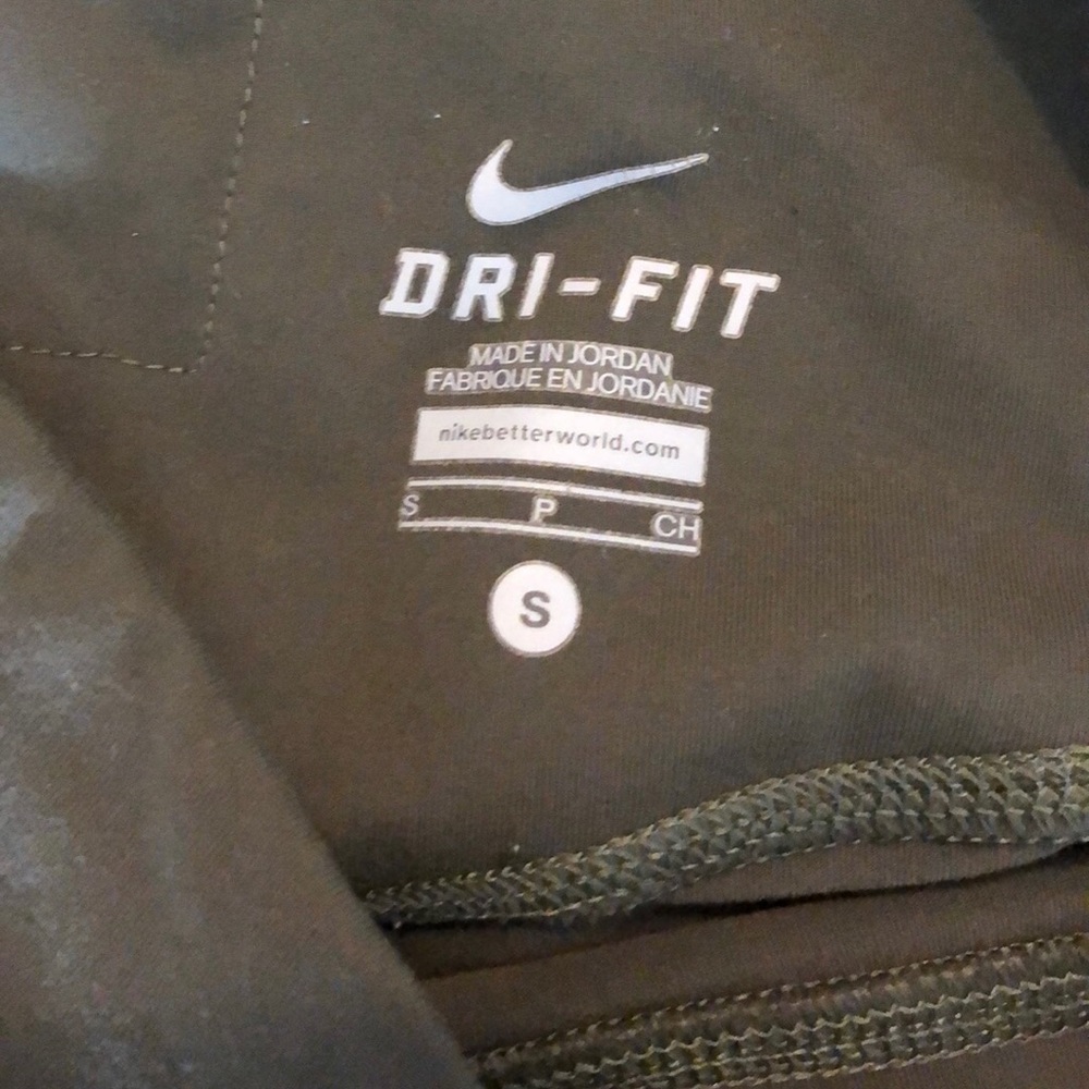 Nike Capri Dri Fit Army Green Pants - Picture 3 of 7